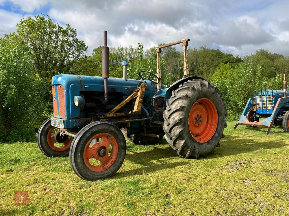1960 FORDSON POWER MAJOR 2WD TRACTOR