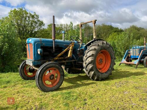 1960 FORDSON POWER MAJOR 2WD TRACTOR