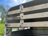 IFOR WILLIAMS 10' LIVESTOCK TRAILER - 44