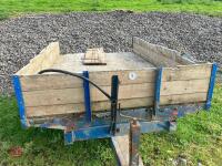 HYDRAULIC TIPPING TRAILER - 4