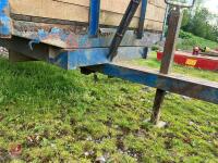 HYDRAULIC TIPPING TRAILER - 38