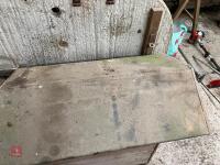 SMALL PET/DOG KENNEL - 6