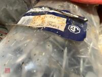ASSORTED FIXINGS & CONSUMABLES - 17