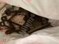 GATE FURNITURE & FIXINGS - 9