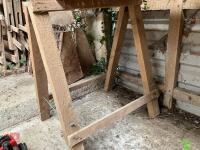 KITCHEN WORK TOP & 2 WOODEN TRESSLES - 2