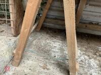 KITCHEN WORK TOP & 2 WOODEN TRESSLES - 4