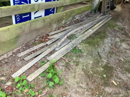 GALVANISED METAL PLATE