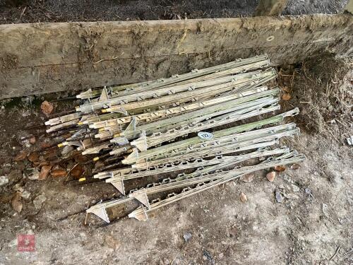 34 WHITE ELECTRIC FENCE STAKES