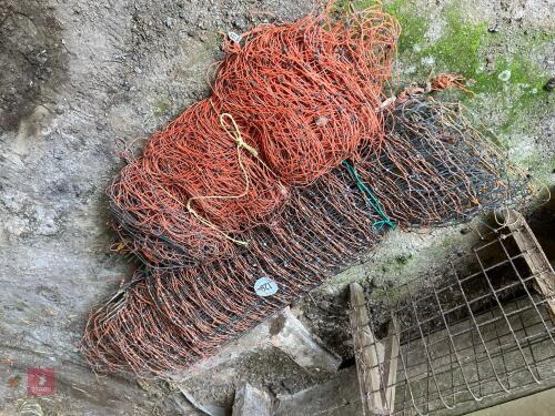 2 MIXED ROLLS OF FLEXI-NET
