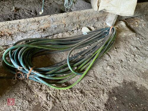 LARGE LENGTH OF HOSEPIPE