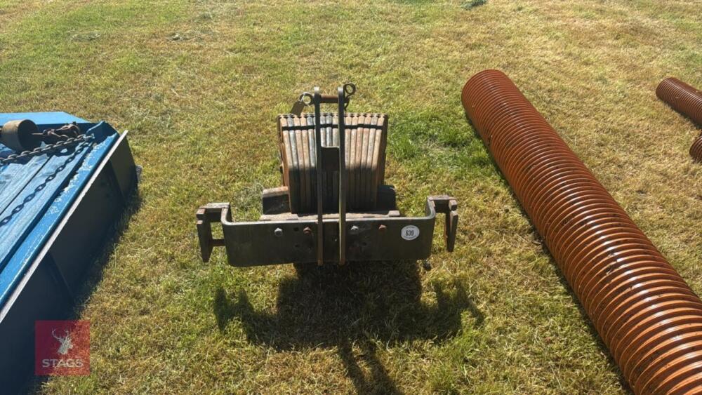 16 X 45KG NEW HOLLAND WAFER WEIGHTS