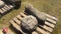 GRANITE MUSHROOM/SADDLE STONE - 5