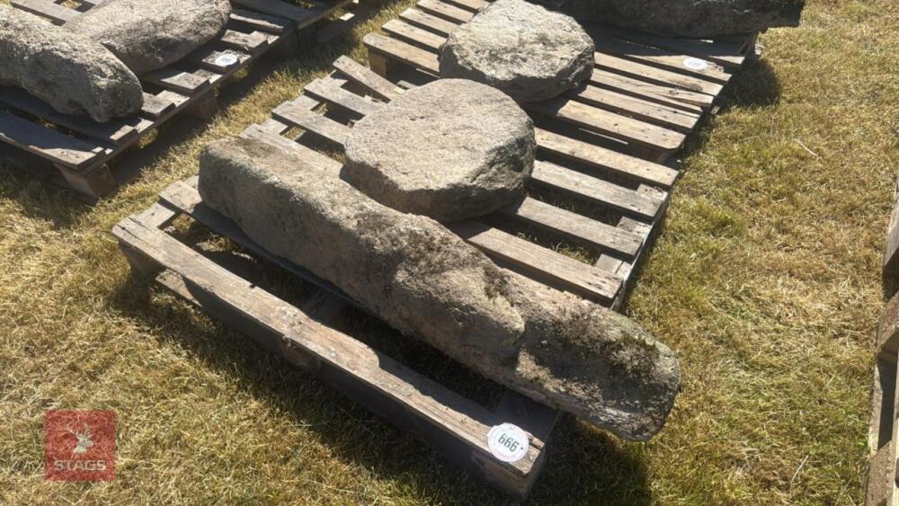 GRANITE MUSHROOM/SADDLE STONE