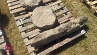 GRANITE MUSHROOM/SADDLE STONE - 4