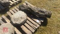 GRANITE MUSHRPOOM/ STADDLE STONE