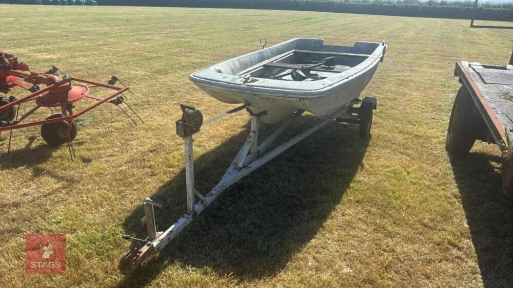 BOAT & TRAILER