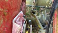 1975 MASSEY FERGUSON 135 2WD TRACTOR - 55