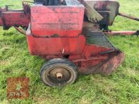 MASSEY FERGUSON 20-8 CONVENTIONAL BALER - 21