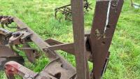MASSEY FERGUSON CONVENTIONAL PLOUGH - 4