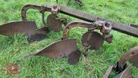 MASSEY FERGUSON CONVENTIONAL PLOUGH - 15
