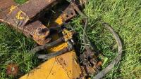 LOADER BRACKETS - 5