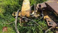 LOADER BRACKETS - 13