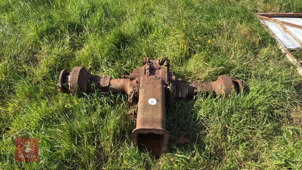 TRACTOR REAR AXLE AND BODY