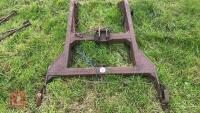 MASSEY FERGUSON FRONT LOADER FRAME - 2