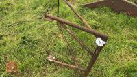 FERGUSON LOADER FRAME - 6