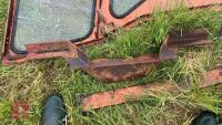 TRACTOR CAB SPARES S/R - 10