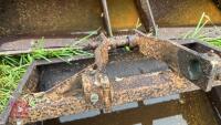 2 DIGGER BUCKETS - 4