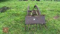BANANA FRONT END LOADER - 2