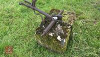 T BAR AND REAR WEIGHT - 4