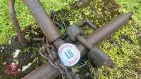 T BAR AND REAR WEIGHT - 5