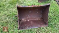 3' 6'' FRONT LOADER BUCKET
