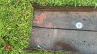 CONVENTIONAL BALE SLEDGE/SHUTE - 3