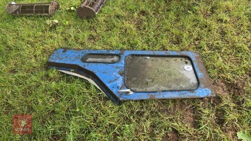 TRACTOR DOOR