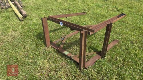 TANK STAND