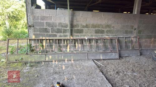 2 X 4.4M FEED BARRIERS
