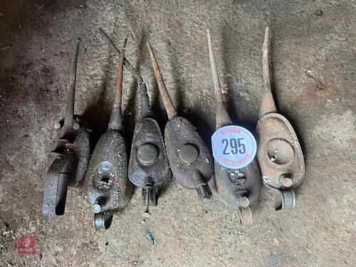 QUANTITY OF VINTAGE OIL CANS