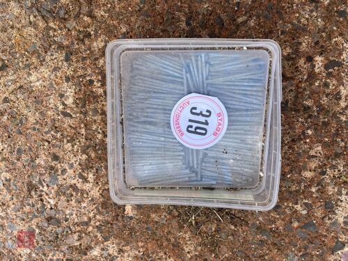 BOX OF 2 1/2'' GALVANISED NAILS