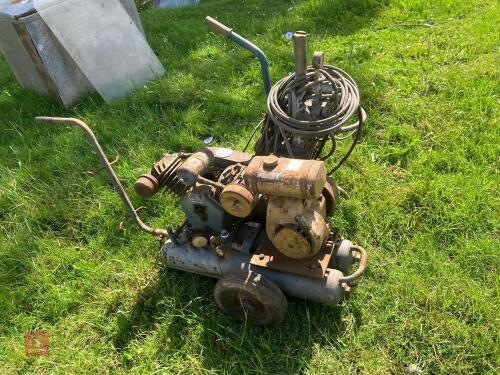 WORKSHOP COMPRESSOR AND SPRAY GUN