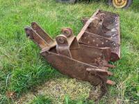 1969 MF INDUSTRIAL WHEELED DIGGER - 18