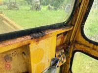 1969 MF INDUSTRIAL WHEELED DIGGER - 52