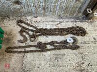 2 TOW CHAINS