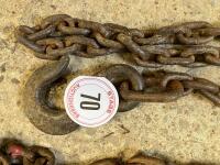 2 TOW CHAINS - 2