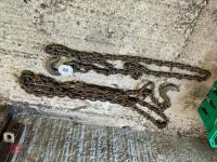 2 TOW CHAINS - 8