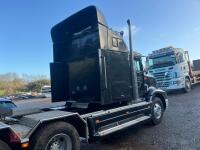 INTERNATIONAL NAVISTAR HIGHWAY TRUCK - 2