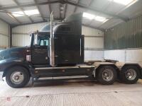 INTERNATIONAL NAVISTAR HIGHWAY TRUCK - 37