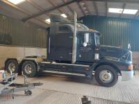INTERNATIONAL NAVISTAR HIGHWAY TRUCK - 47